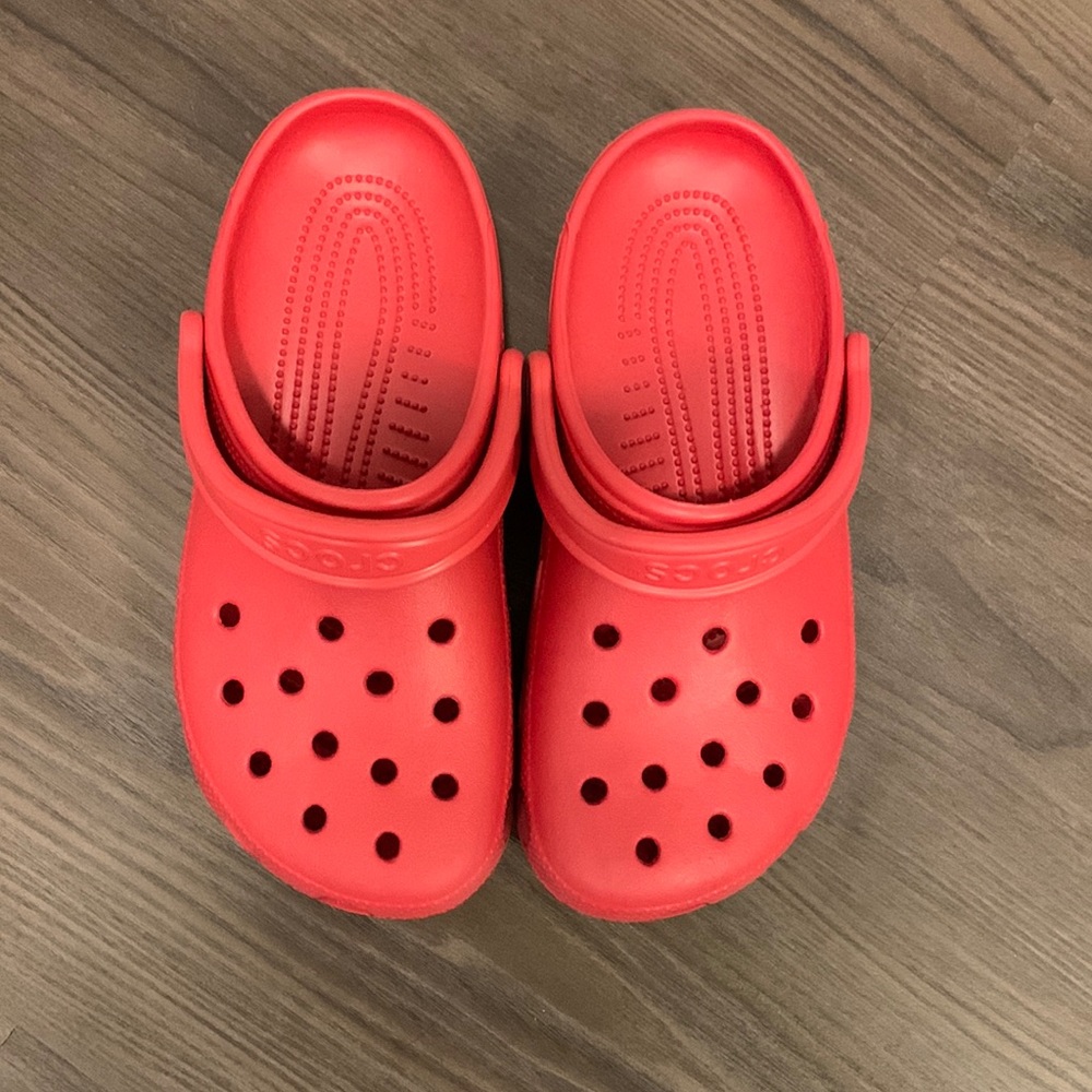 Red Crocs size 8W/6M